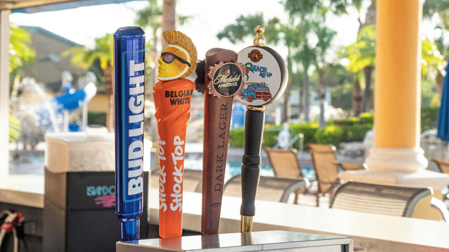 Food & Drinks 5, Sunset Chic at Paradise Palms, Osceola