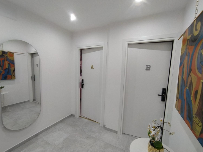 Others 3, B&B Potenza IT, Potenza