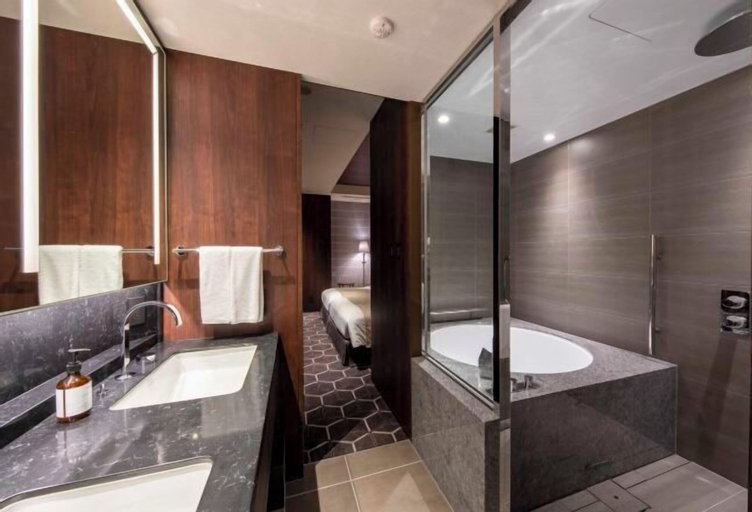 Bathroom 7
