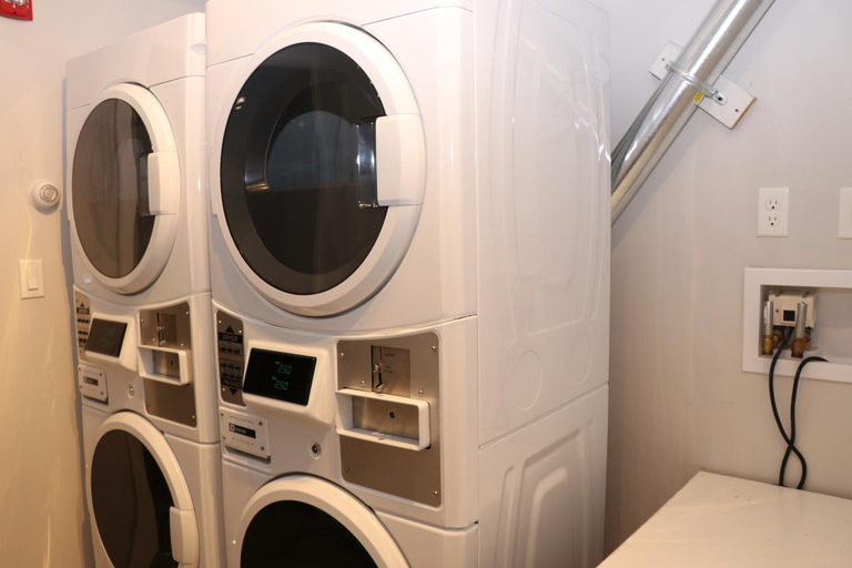 Others 5, A Stylish Stay w/ a Queen Bed, Heated Floors.. #28, Norfolk