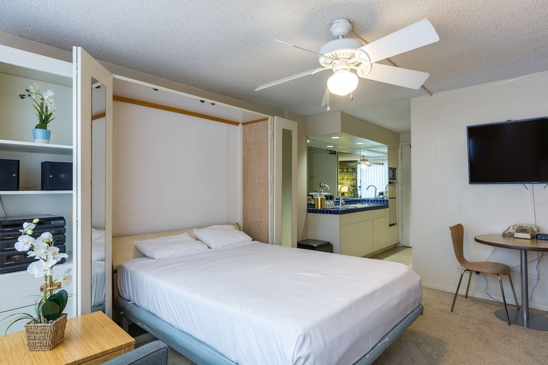 Bedroom 3, Kuhio Banyan, Honolulu
