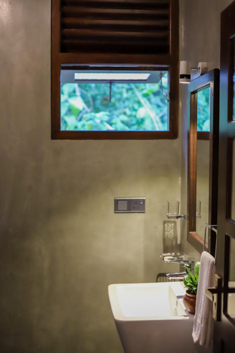 Bathroom 2, Ran Villa, Dickwella