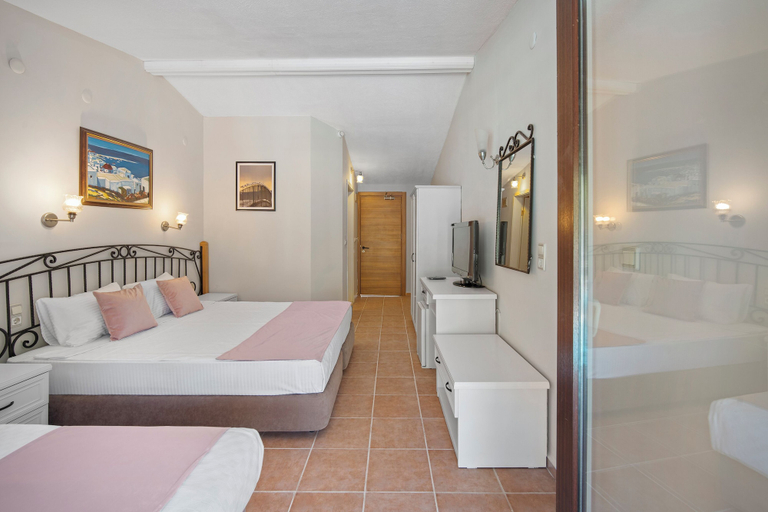 Bedroom 4, Alados Otel, Marmaris