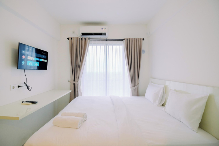 Bedroom 4, Strategic Studio Apartment Sky House Bsd Near Aeon Mall, South Tangerang