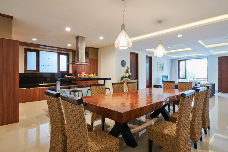 Dining Room 25