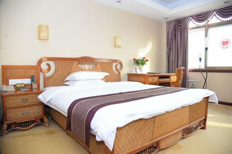 Bedroom 2, Fubainian Business Hotel, Qingdao