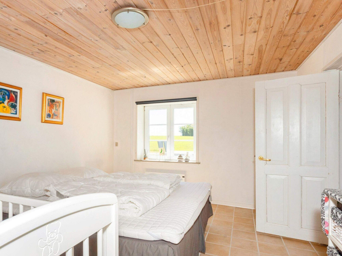 Room 5, 5 Person Holiday Home in Karby, Morsø