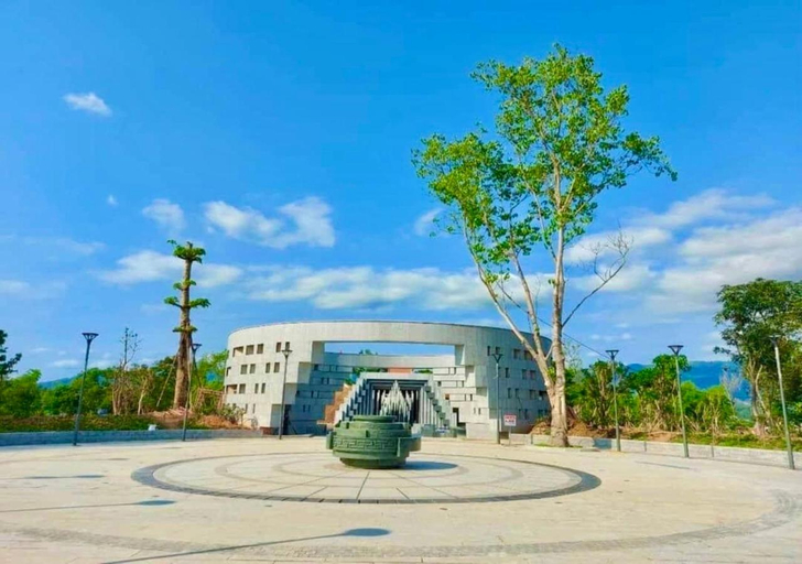 Others 5, Nha nghi Tam Cuong, Điên Biên Phủ