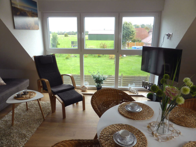Dining 2, Inviting Apartment in Norden, Aurich