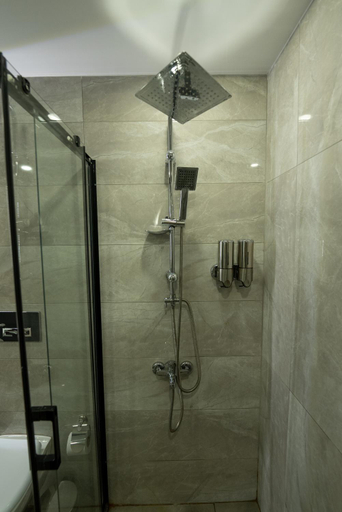 Bathroom 2, Meros Hotel, Bakırköy