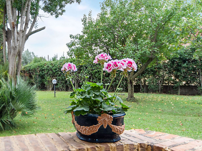 Exterior 4, Beautiful Holiday Home in Ardea With Garden, Rome