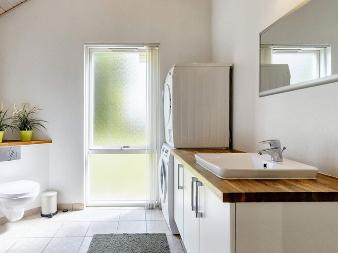 Bathroom 3, 5 Star Holiday Home in Storvorde, Aalborg