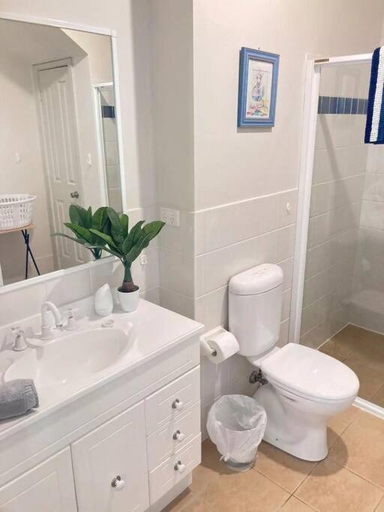 Bathroom 3, Bec's Beach House Getaway, Eurobodalla