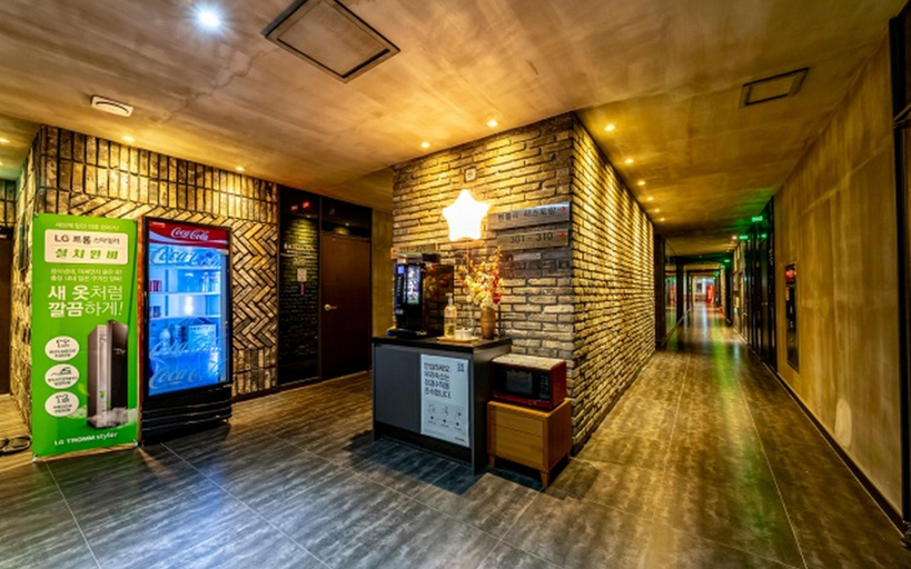 Others 5, Hotel Poem A, Jangseong
