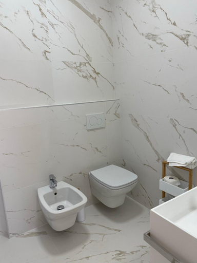 Bathroom 2, Villa Castello only room, Brescia