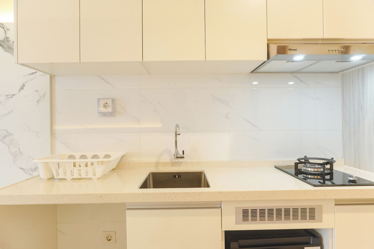 Others 3, Good And Modern Studio At Sky House Alam Sutera Apartment, Tangerang