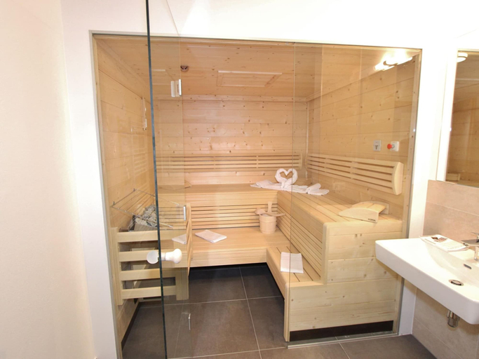 Bathroom 3, Luxury Chalet in Saalbach-Hinterglemm near Ski Area, Zell am See