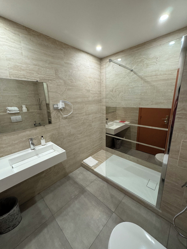 Bathroom 5, Hotel Panorama, Alpes-Maritimes
