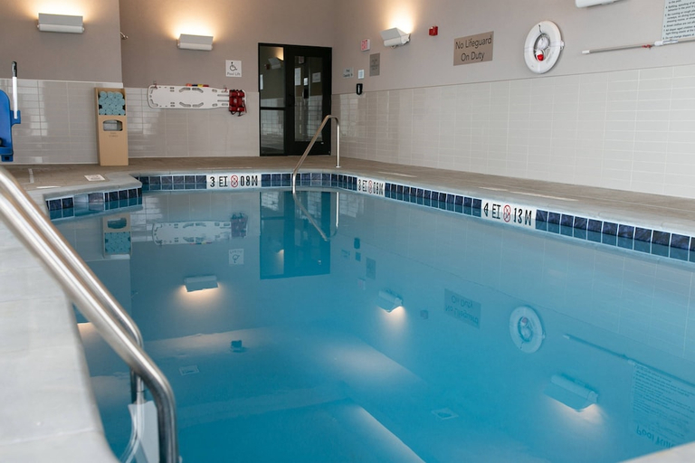 Sport & Beauty 5, Courtyard by Marriott Elkhart, Elkhart