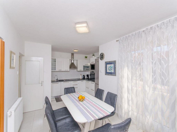 Others 4, Apartment Vito, Postira
