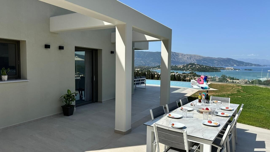 Others 4, Villa Antonis, Ionian Islands