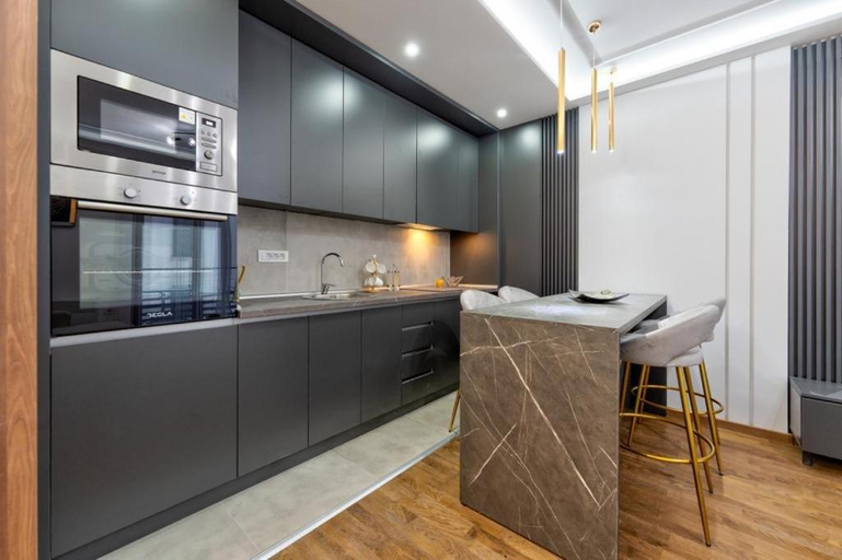 Others 5, Mans lux 8 Apartman, Čajetina