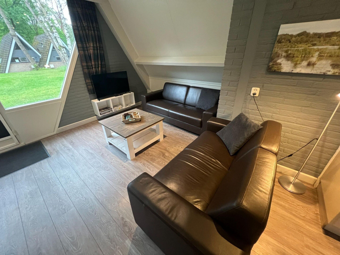 Living area 3, Charming Holiday Home With Wifi, Weert
