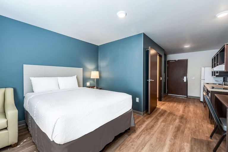 Bedroom 2, Extended Stay America Select Suites - Indianapolis - West, Marion