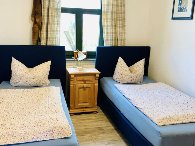 Bedroom 2, Landhaus mit Schwimmbad in Dargun, Mecklenburgische Seenplatte