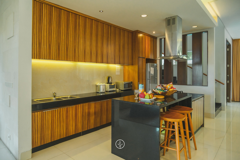 Dining Room 13