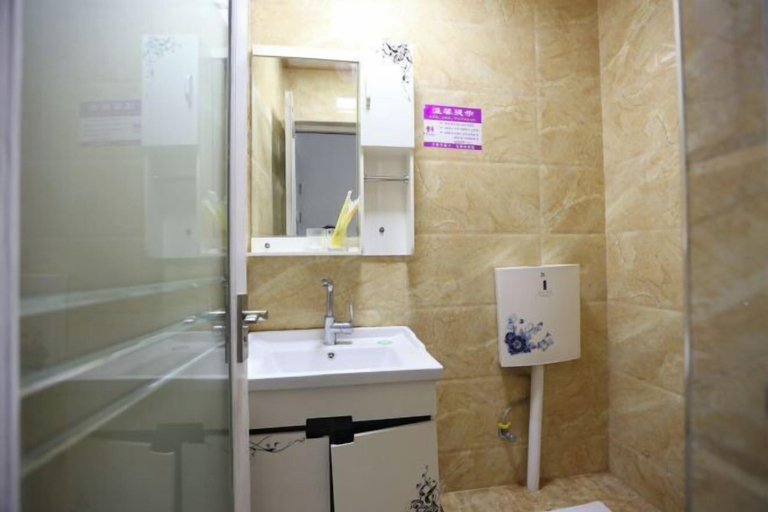 Bathroom, Meimei Apartment, Nanchang