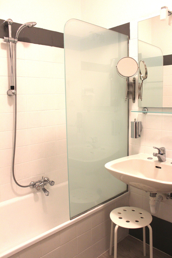 Bathroom 5, Albergo Varone, Trento