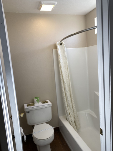 Bathroom 3, Studio 6 Hemet, CA, Riverside