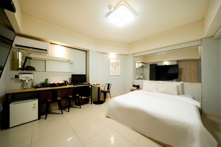 Bedroom 3, Seongnam Into, Seongnam