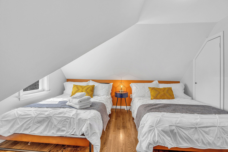 Bedroom 2, Home Away at Heck, Monmouth