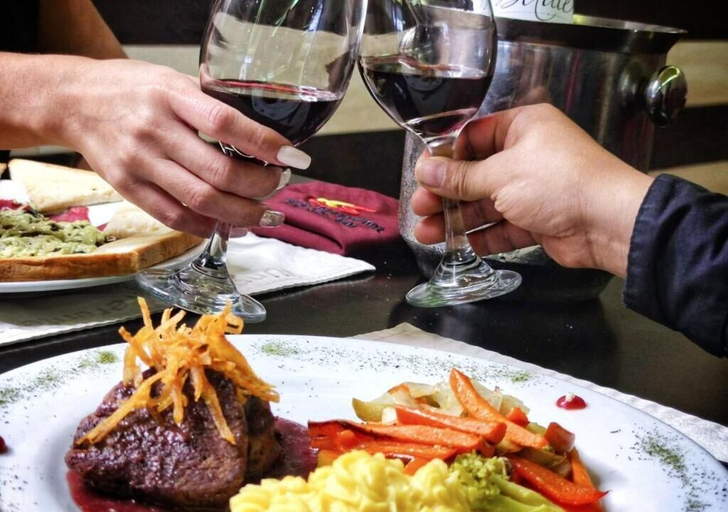 Food & Drinks 5, Novo Hotel, Libertador
