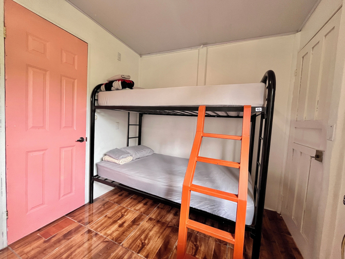 Bedroom 4, La Tribu Boutique Hostel for Women, Talamanca
