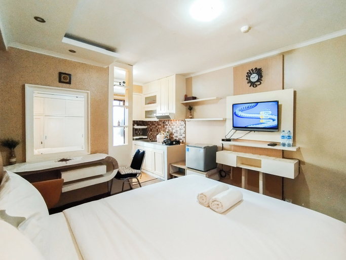 Bedroom 2, Nice And Comfortable Stay Studio At Gateway Ahmad Yani Cicadas Apartment, Bandung