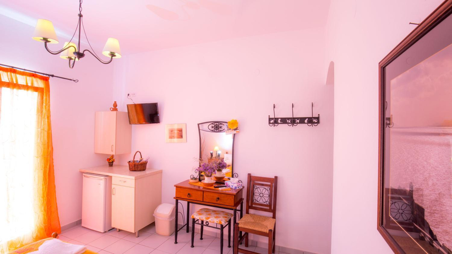 Facilities 4, Pension Ageliki, South Aegean