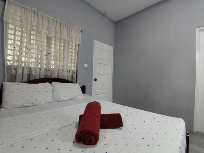 Bedroom 2, Sea Breeze Beach Villa, Argao