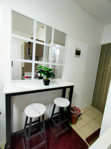 Dining Room 8