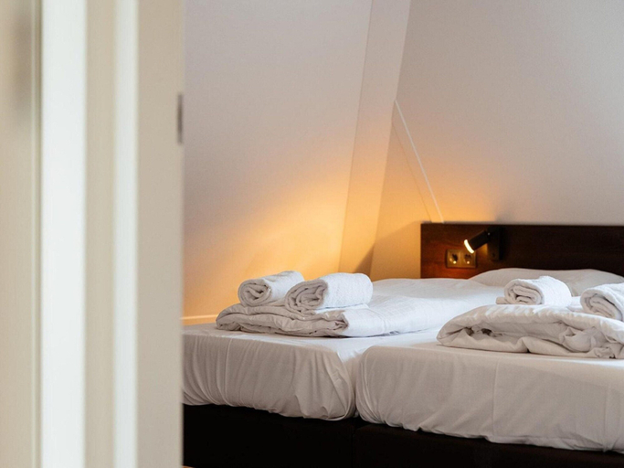 Bedroom 2, Detached Villa with Outdoor Fireplace near Veluwe, Barneveld