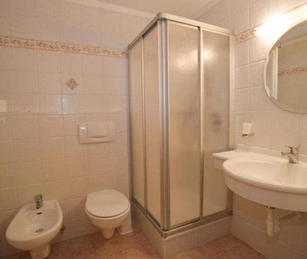 Others 5, romy` s B&B, Bolzano