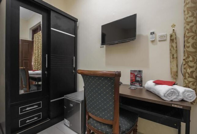 Bedroom 25