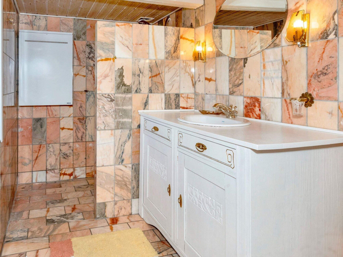 Bathroom 4, 5 Person Holiday Home in Karby, Morsø