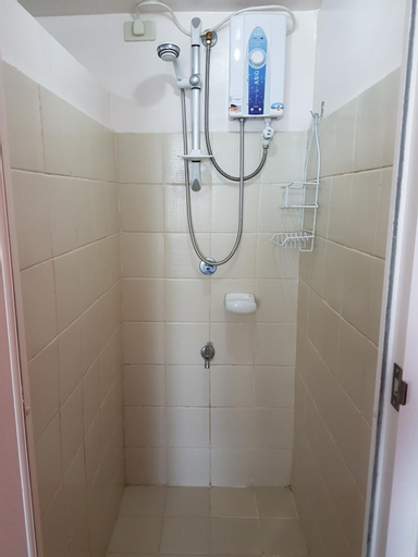 Bathroom 7