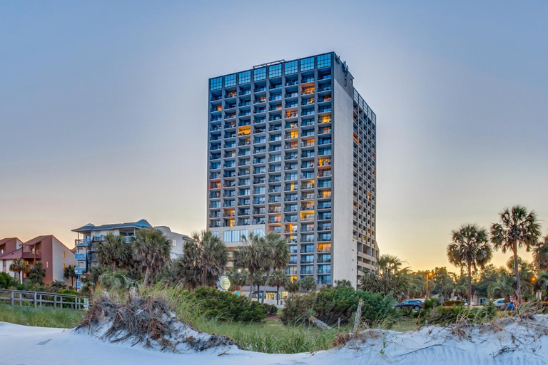 Exterior & Views