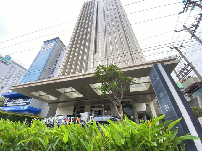 Exterior & Views 2, Good Homey Studio Apartment At Warhol (W/R) Residences, Semarang