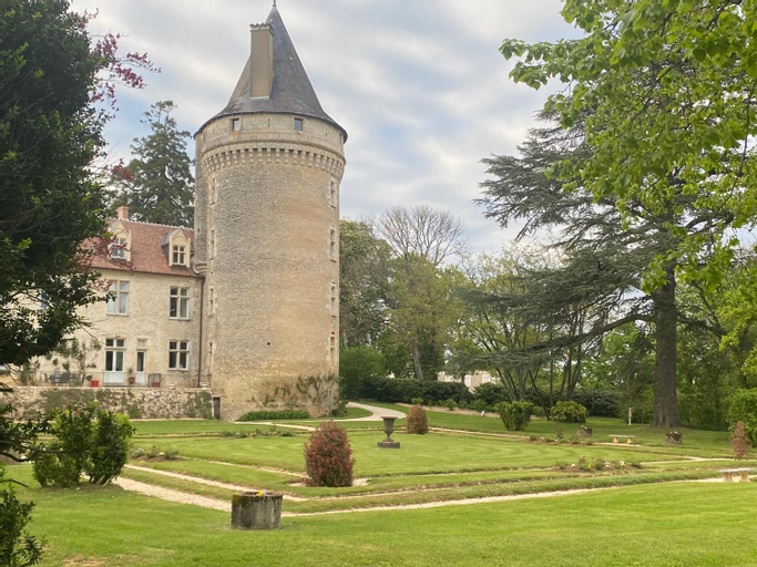 Maison d hotes du chateau de Bouesse, Indre