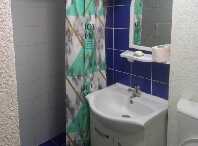 Bathroom 2, Lion Guest House